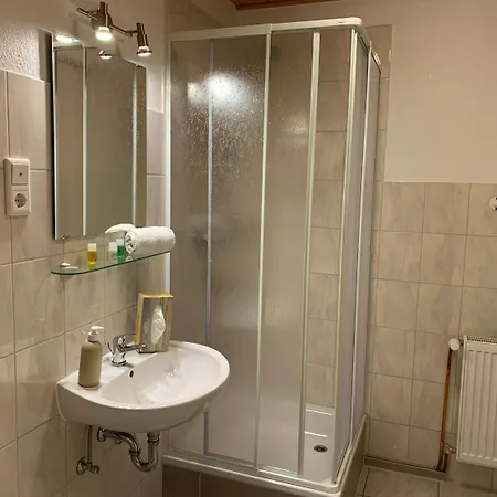 Alt-lennep Hotel *