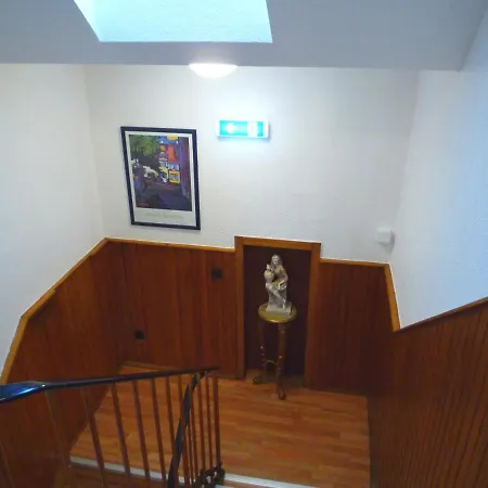 Alt-lennep Hotel